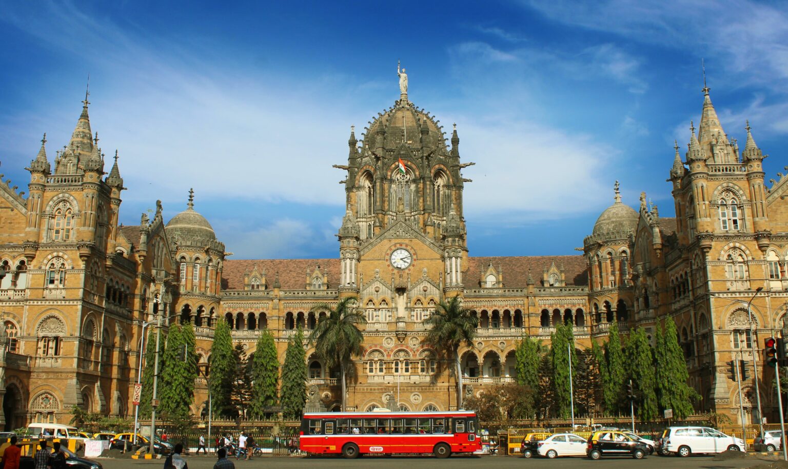 The Bombay Storey-s: A carousel through the British architecture in Mumbai